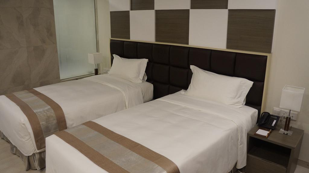 Hotel Parami Yangon Dış mekan fotoğraf
