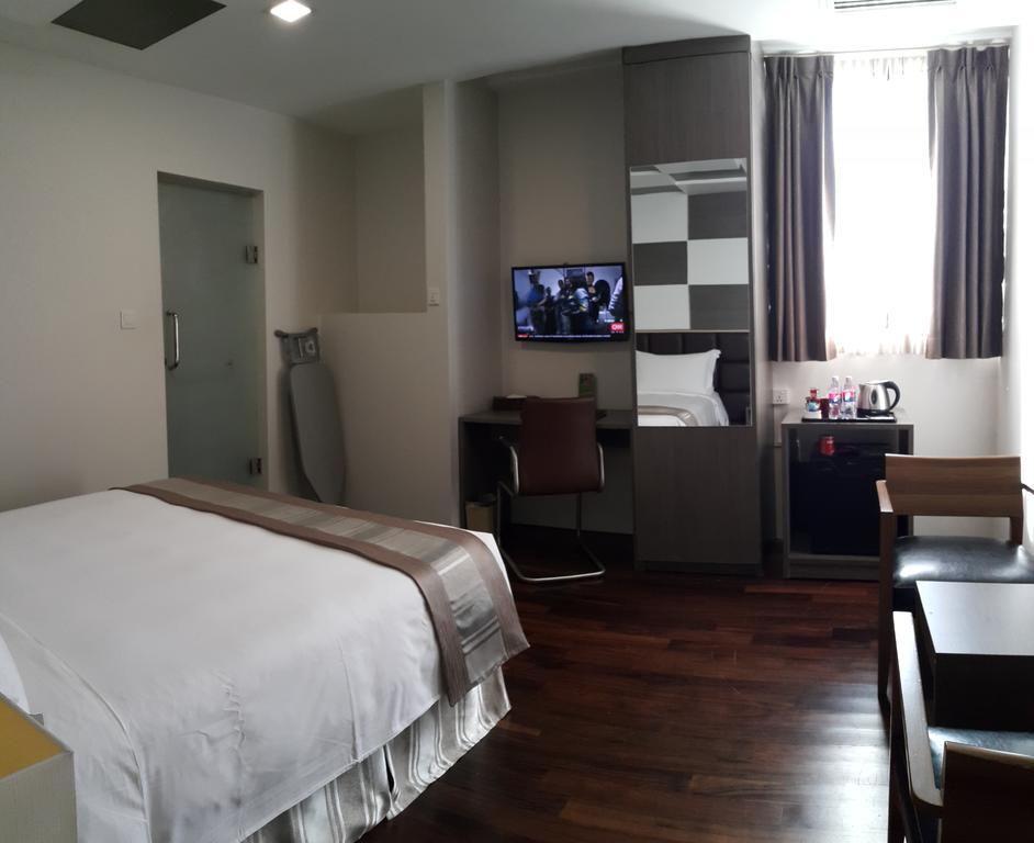 Hotel Parami Yangon Dış mekan fotoğraf