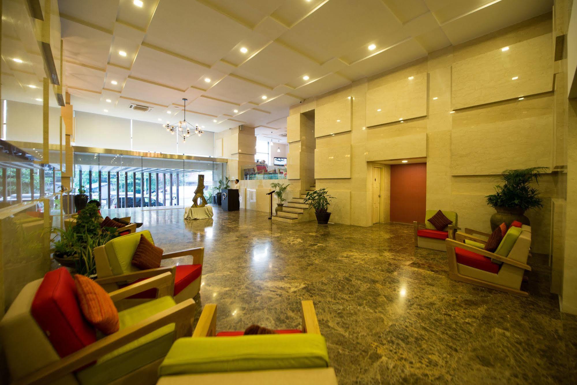 Hotel Parami Yangon Dış mekan fotoğraf