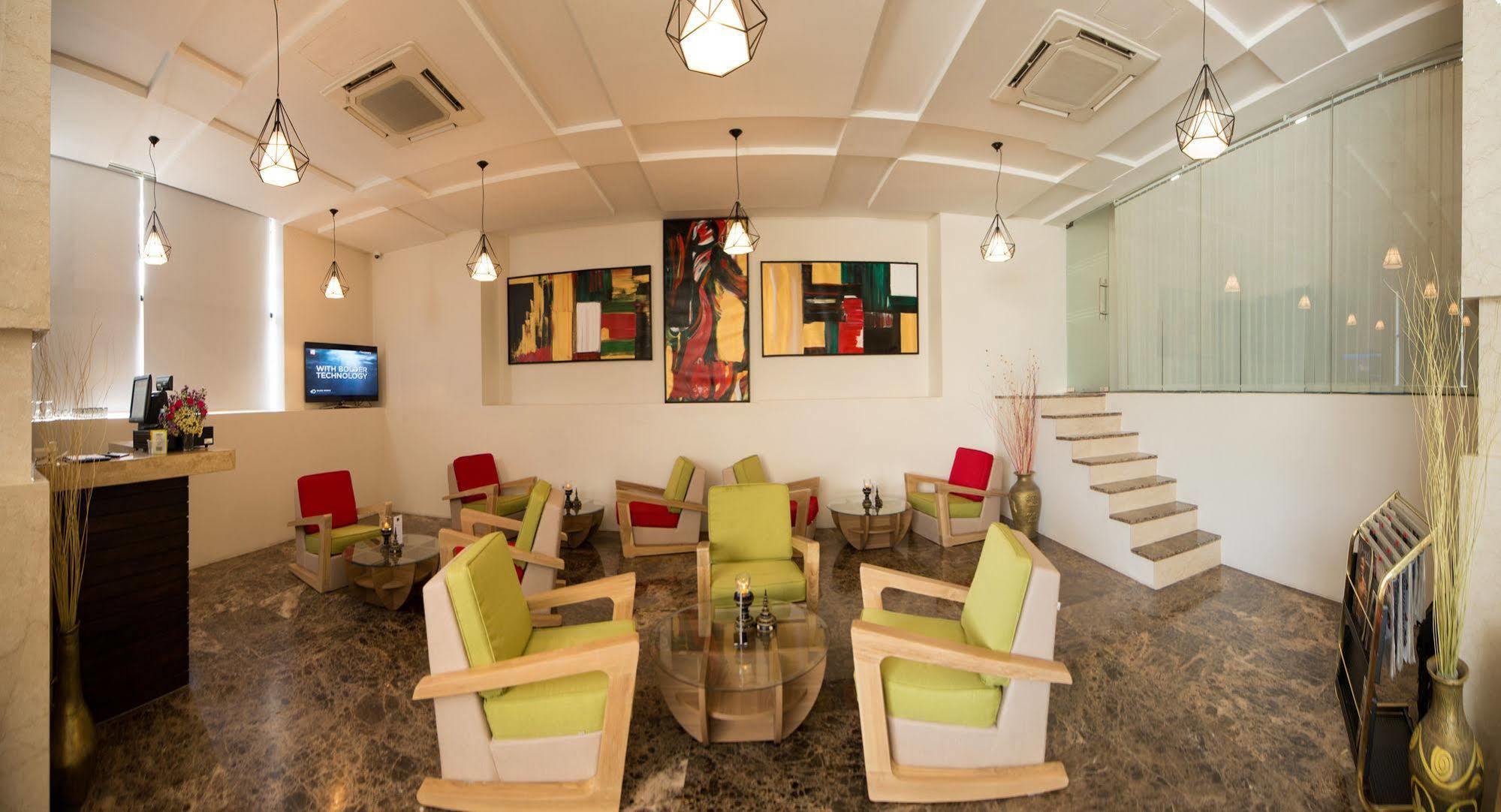 Hotel Parami Yangon Dış mekan fotoğraf